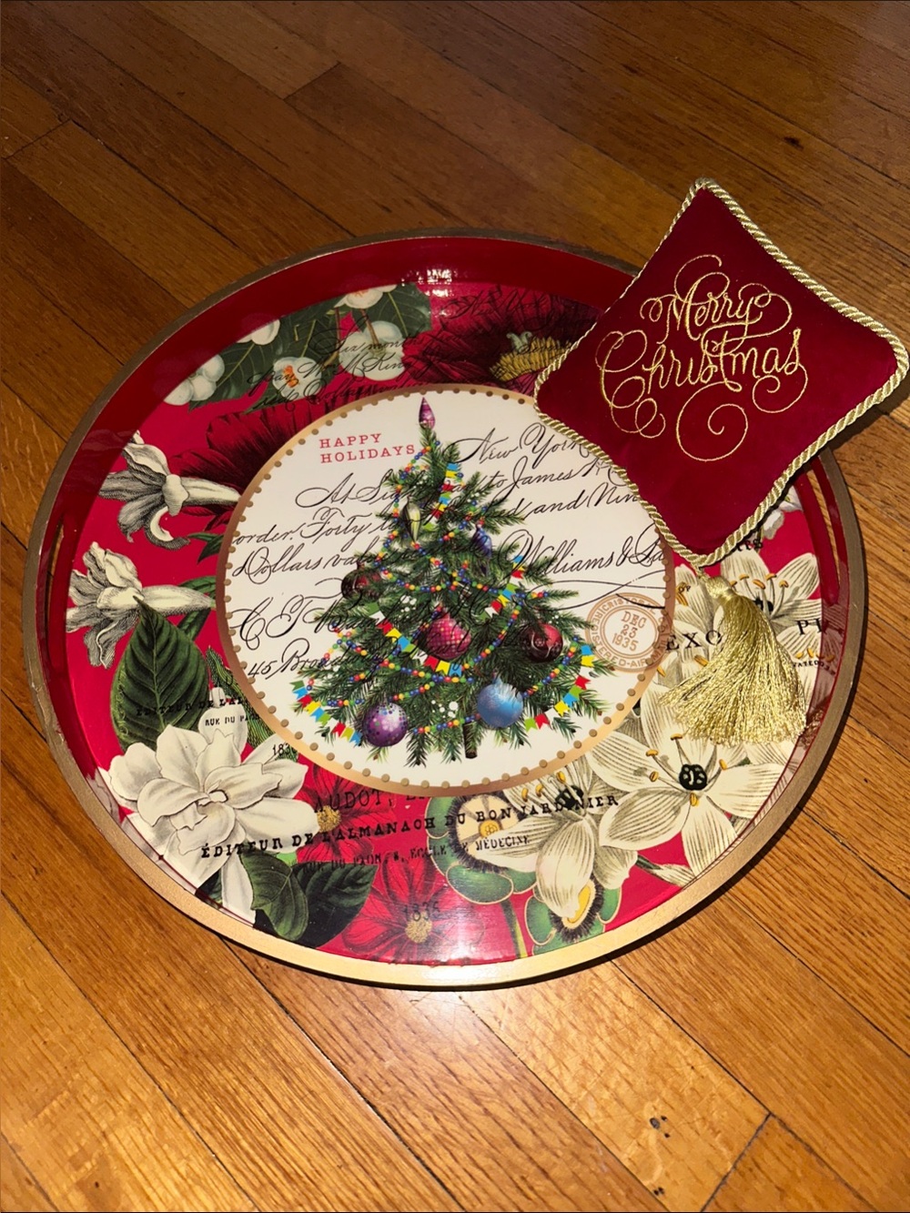 Round Red Holiday Serving Tray Christmas Tree flowers + greetings door hanger